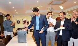 ಕೆಎಸ್‌ಸಿಎ ಚುನಾವಣೆ: ವೆಂಕಟೇಶ್‌ ಪ್ರಸಾದ್‌ ಬಣದಿಂದ ನಾಮಪತ್ರ ಸಲ್ಲಿಕೆ 