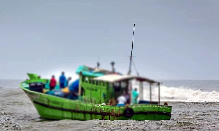 Colombo: ಶ್ರೀಲಂಕಾ ನೌಕಾಪಡೆಯಿಂದ 10 ಭಾರತೀಯ ಮೀನುಗಾರರ ಬಂಧನ: ಬೋಟ್ ವಶ