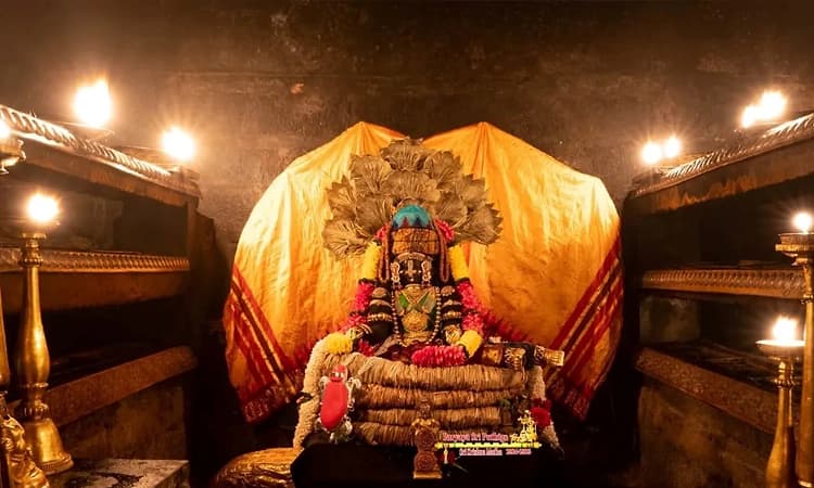 ದೇವರ ಪುಷ್ಪಾಲಂಕಾರ; ಇಂದಿನ ಫೋಟೋ ಆಲ್ಬಂ