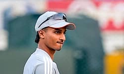 ಬದೋನಿಗೆ ತಂಡದಲ್ಲಿ ಸ್ಥಾನ: ಬ್ಯಾಟಿಂಗ್‌ ಕೋಚ್‌ ಸಮರ್ಥನೆ     