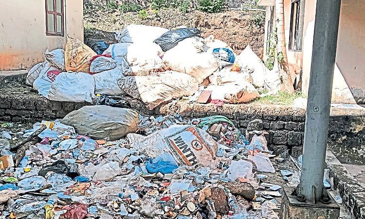 Sullia ನಗರದ ಕಸ ಸಮಸ್ಯೆ ತಾರಕಕ್ಕೆ