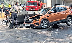 Mumbai: One dead, three injured as parapet wall slab of metro rail line falls onto vehicles