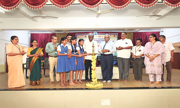 ಎಚ್‌.ಪಿ.ವಿ. ಲಸಿಕೆ ಬಗ್ಗೆ ಅನುಮಾನ ಬೇಡ: ಕೋಟ ಶ್ರೀನಿವಾಸ ಪೂಜಾರಿ