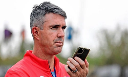 ಡಿಸಿ ಮೆಂಟರ್ ಸ್ಥಾನದಿಂದ ಹಿಂದೆ ಸರಿದ ಪೀಟರ್ಸನ್ 