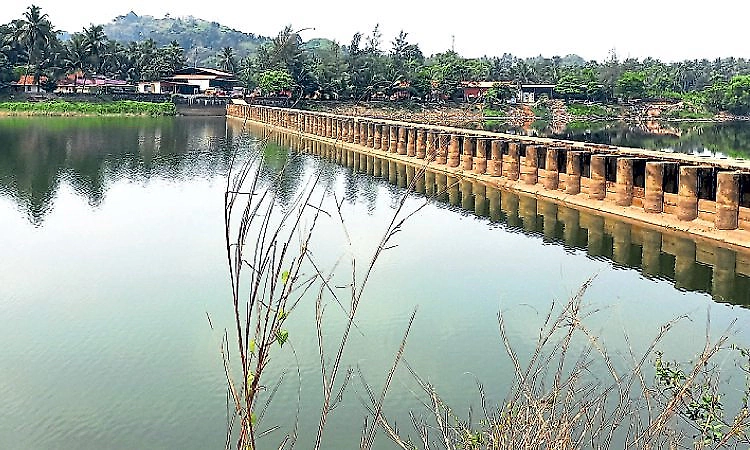 Maravoor dam: Water level recedes