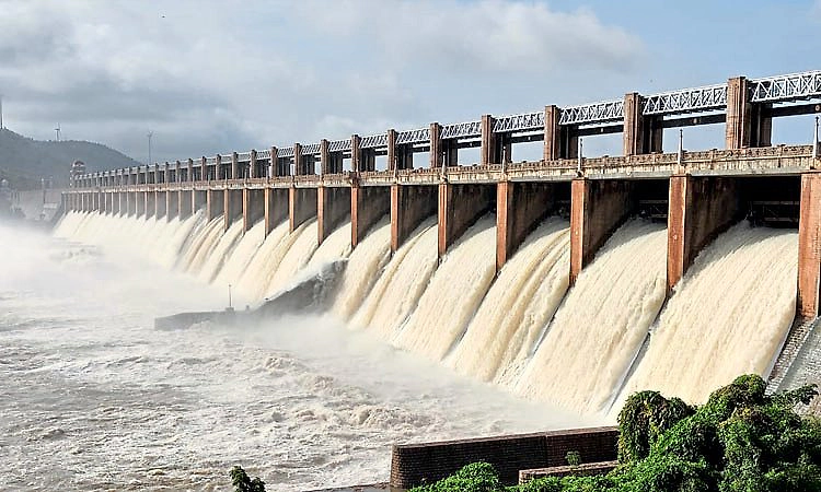 ತುಂಗಭದ್ರಾ ಡ್ಯಾಂ ನೀರಿನ ಸಂಗ್ರಹ ಸಾಮರ್ಥ್ಯ 100 ಟಿಎಂಸಿಗೆ ಇಳಿಕೆ: ನಾಯ್ಡು