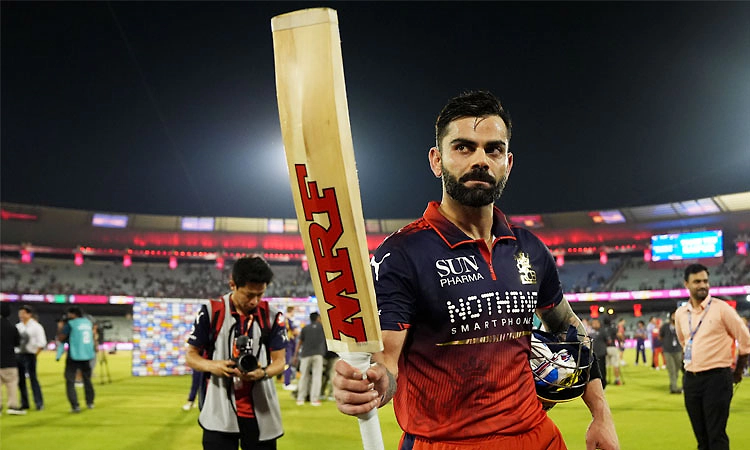 IPL; ವಿರಾಟ್‌ ಕೊಹ್ಲಿ ಅಜೇಯ ಶತಕ, ಆರ್‌ಸಿಬಿ ನಂ. 1
