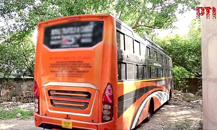 ನಿಂತಿದ್ದ ಬಸ್ಸಿನಲ್ಲೇ ಮಹಿಳೆಯ ಮೇಲೆ ಸಾಮೂಹಿಕ ಅತ್ಯಾಚಾರ; ಚಾಲಕ-ನಿರ್ವಾಹಕನ ಬಂಧನ