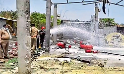 Madhya Pradesh: ಪಟಾಕಿ ಕಾರ್ಖಾನೆಯಲ್ಲಿ ಭೀಕರ ಸ್ಫೋಟ; ಇಬ್ಬರು ಸಾವು; 15 ಮಂದಿಗೆ ಗಾಯ