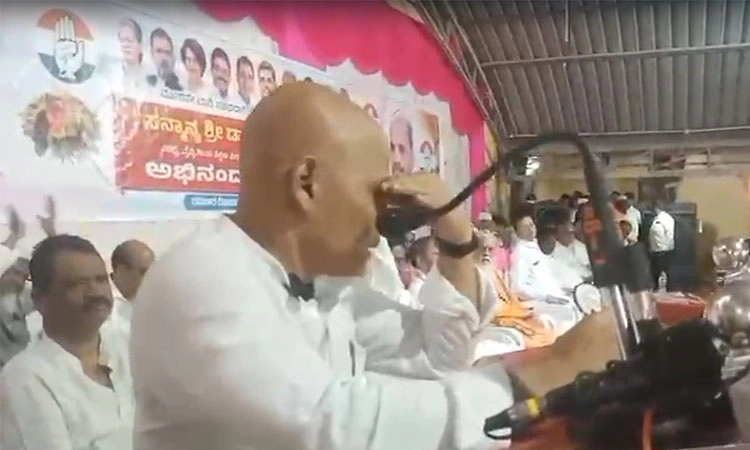 ಪಕ್ಷದ ಕಾರ್ಯಕರ್ತರ ನಿಸ್ವಾರ್ಥ ಸೇವೆ ಸ್ಮರಿಸಿ ಕಣ್ಣೀರಿಟ್ಟ ಸಚಿವ ಡಾ. ಶರಣಪ್ರಕಾಶ್ ಪಾಟೀಲ್!