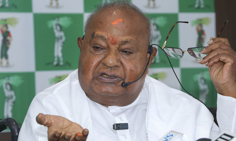 Ex-PM Deve Gowda urges Karnataka govt to drop Bidadi project