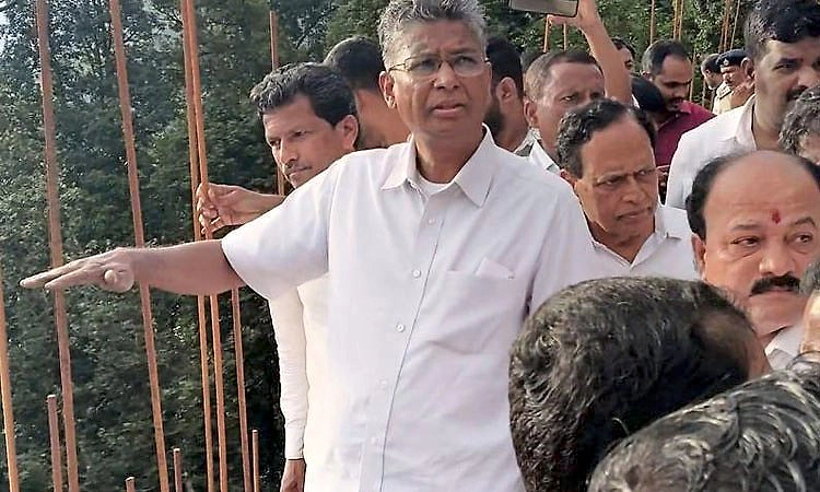 ಹುಲಿಕಲ್‌ ಘಾಟಿ: ಕಾಮಗಾರಿ ಪರಿಶೀಲಿಸಿದ ಸಚಿವ ಸತೀಶ್‌ ಜಾರಕಿಹೊಳಿ