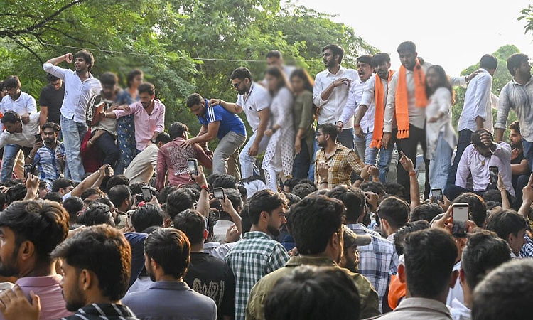 ಜಾರ್ಖಂಡ್ ಪ್ರತಿಭಟನೆ 21ನೇ ದಿನಕ್ಕೆ: ಸ್ವಾತಂತ್ರ್ಯ ದಿನದಂದು ತಿರಂಗಾ ಯಾತ್ರೆಗೆ ಕರೆ 