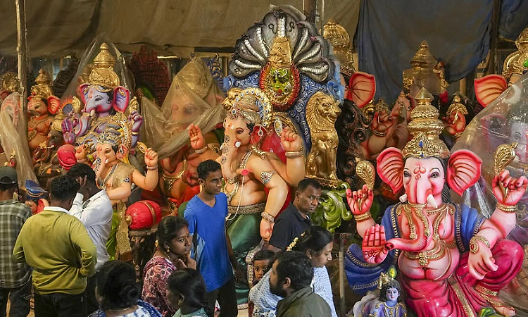 Devotees throng temples in Bengaluru on Gauri-Ganesh festival