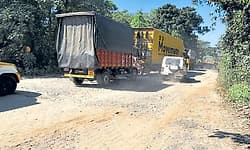 Surathkal: ಬೈಕಂಪಾಡಿ-ಕೈಗಾರಿಕೆ ಪ್ರದೇಶ ರಸ್ತೆ ತುಂಬ ಹೊಂಡಗುಂಡಿ