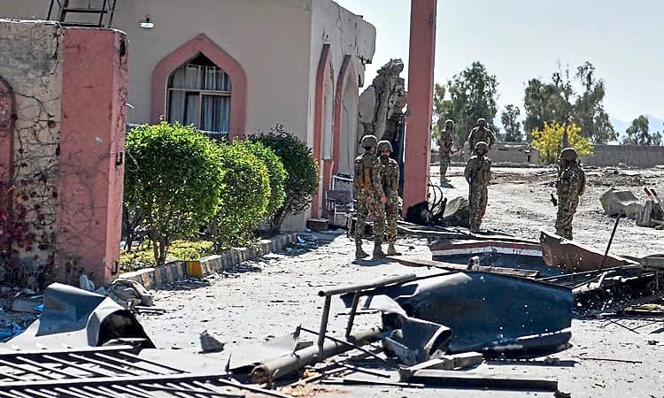 Islamabad: ಪಾಕ್‌ ಆತ್ಮಾಹುತಿ ದಾಳಿ ಕೇಸು: 4 ಟಿಟಿಪಿ ಬಂಡುಕೋರರು ಸೆರೆ