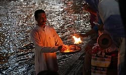 ಉತ್ತರಾಖಂಡ ಗಂಗಾ ಘಾಟ್‌ಗಳಲ್ಲಿ ಹಿಂದೂಯೇತರರಿಗೆ ನಿಷೇಧಕ್ಕೆ ಒತ್ತಾಯ