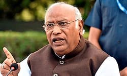 ಮೋದಿಯಿಂದ ಇತಿಹಾಸ ಅಳಿಸುವ ಕಾರ್ಯ: ಖರ್ಗೆ