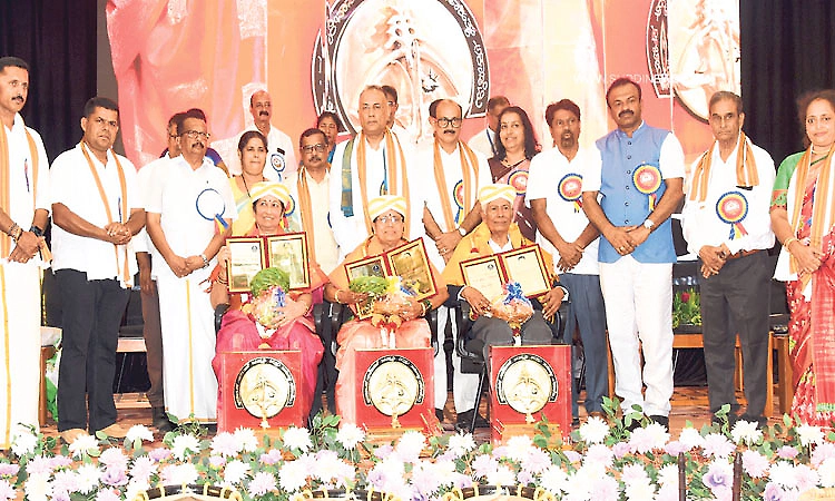 Academies should work to ensure languages do not go extinct: Minister Dinesh Gundu Rao