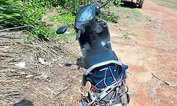 ಹಳೆಯಂಗಡಿ: ಸ್ಕೂಟರ್‌ಗೆ ಟಿಪ್ಪರ್ ಡಿಕ್ಕಿ; ಇಬ್ಬರಿಗೆ ಗಂಭೀರ ಗಾಯ