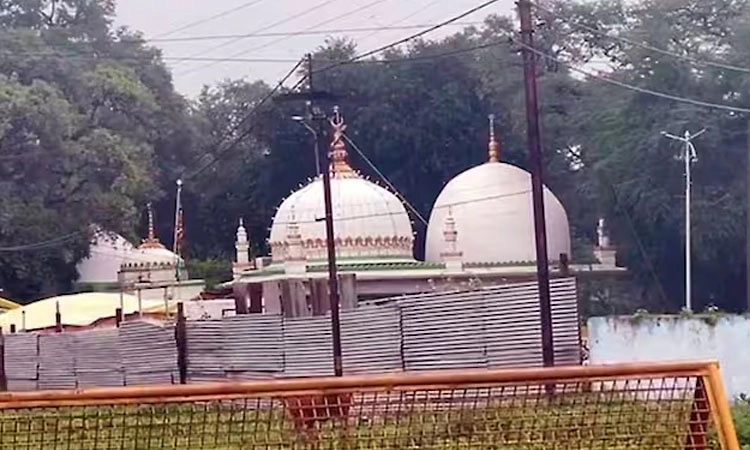 ವಿವಾದಿತ ಭೋಜಶಾಲಾ ದೇವಾಲಯ ಎಂದ ಹೈಕೋರ್ಟ್: ನಮಾಜ್ ಮಾಡುವಂತಿಲ್ಲ