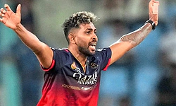 IPL 2026: ನುವಾನ್‌ ತುಷಾರ ಬದಲಿಗೆ ಆರ್‌ ಸಿಬಿ ತಂಡ ಸೇರಿದ ಇಂಗ್ಲೆಂಡ್‌ ನ ವೇಗಿ