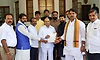 ಬಾಂಗ್ಲಾ ವಲಸಿಗರಿಗೆ ‘ರಾಜ್ಯ ನಾಗರಿಕ’ ಪಟ್ಟ: ಬಿಜೆಪಿ
