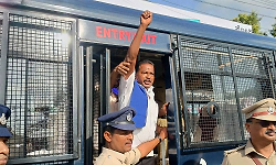 Raichur protesters detained while trying to gherao district in-charge minister Ajay Singh