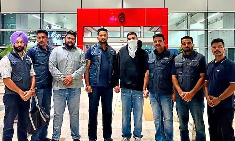ಕೆನಡಾದಿಂದ ಗಡಿಪಾರು: ದೆಹಲಿ ವಿಮಾನ ನಿಲ್ದಾಣದಲ್ಲಿ ಲಾರೆನ್ಸ್ ಬಿಷ್ಣೋಯ್ ಸಹಚರನ ಬಂಧನ