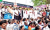 ಎಸ್‌ಐಆರ್‌ ಹೋರಾಟ ಬೆಂಬಲಿಸಿ ಮೊದಲ ಬಾರಿ ಬೀದಿಗಿಳಿದ ವಿಜಯ್‌ ಪಕ್ಷ
