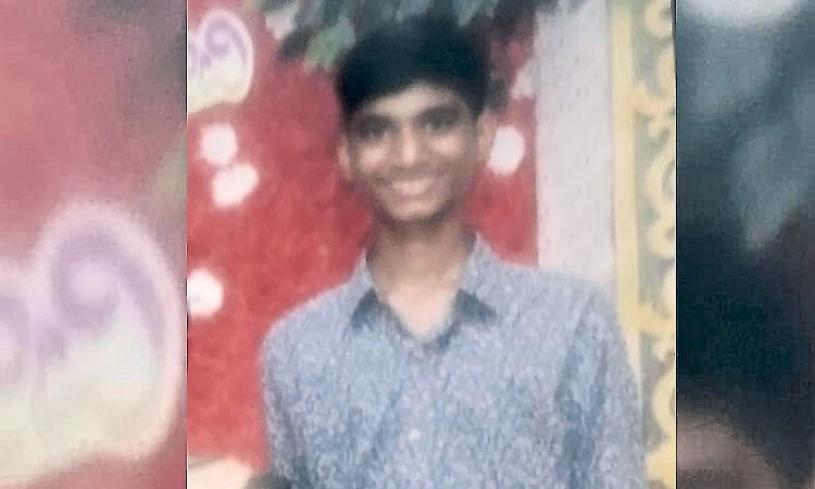 Chikkamagaluru: Youth dies after slipping and falling into waterfall while taking selfie