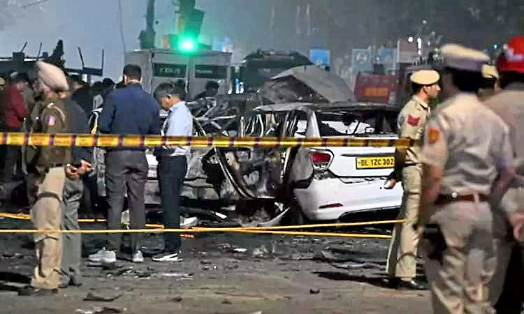 Delhi: ಸ್ಫೋಟಕ್ಕೆ ಬಳಕೆಯಾದದ್ದು 2 ಕೇಜಿ ಅಮೋನಿಯಂ ನೈಟ್ರೇಟ್?