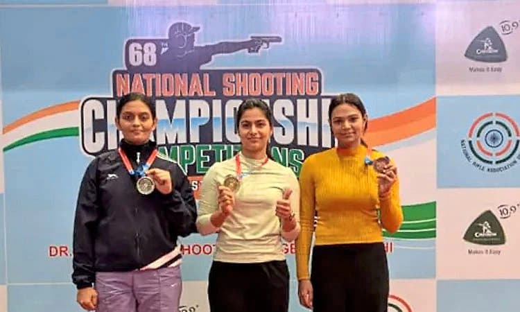 ರಾಷ್ಟ್ರೀಯ ಶೂಟಿಂಗ್ ಬಂಗಾರ ಗೆದ್ದ ಮನು, ಸಿಮ್ರನ್   