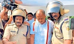 ಕುಂಬಳೆ ಟೋಲ್‌ ಬೂತ್‌ಗೆ ಹಾನಿ: ಶಾಸಕ ಅಶ್ರಫ್‌ ಸಹಿತ 15 ಮಂದಿ ಬಂಧನ