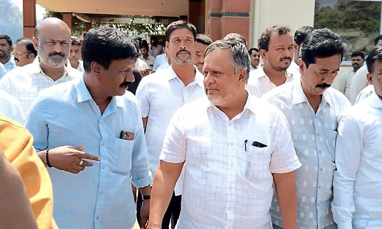 ಚಿಕ್ಕಬಳ್ಳಾಪುರ ಹಾಲು ಒಕ್ಕೂಟದ ಅಧ್ಯಕ್ಷರಾಗಿ ಬಾಗೇಪಲ್ಲಿ ವಿ ಮಂಜುನಾಥ್ ರೆಡ್ಡಿ ಅವಿರೋಧ ಆಯ್ಕೆ