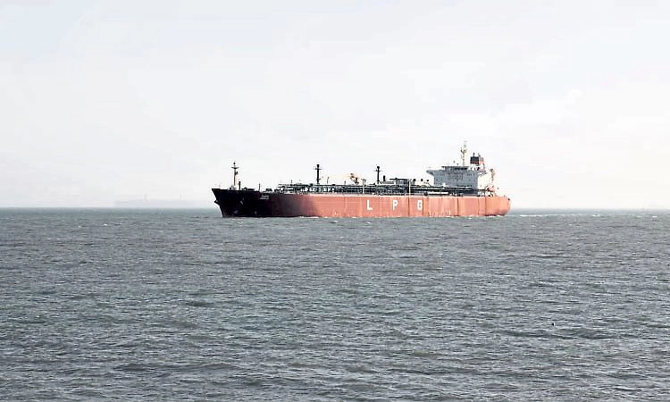 ಮಂಗಳೂರಿಗೆ ಬರಲಿದೆ  ಎಲ್‌ಪಿಜಿ ನೌಕೆ ಶಿವಾಲಿಕ್‌  