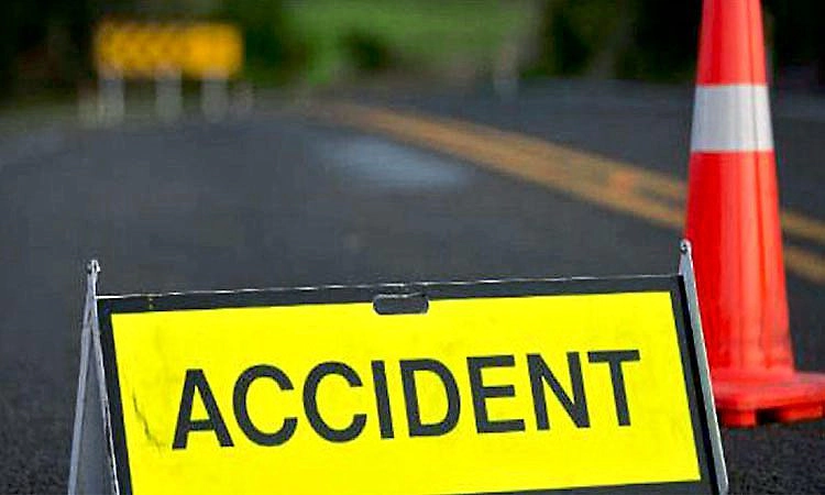 ತೀರ್ಥಹಳ್ಳಿ: ಬೈಕ್ - ಪಿಕಪ್ ನಡುವೆ ಅಪಘಾತ; ಸವಾರ ಗಂಭೀರ