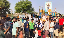 ಕೂಕನೂರು;ಅಂಬೇಡ್ಕರ್ ಭಾವಚಿತ್ರಕ್ಕೆ ಸಗಣಿ ಎರಚಿದ ದುಷ್ಕರ್ಮಿಗಳು