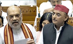 ಎಲ್ಲಾ ಟಿಕೆಟ್‌ ಮುಸ್ಲಿಂ ಮಹಿಳೆಯರಿಗೆ ನೀಡಿ..: ಅಖಿಲೇಶ್ ವಿರುದ್ಧ ಅಮಿತ್ ಶಾ ವಾಗ್ದಾಳಿ