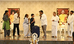 ಶ್ರೀ ಸತ್ಯಸಾಯಿ ಗುರುಕುಲಂನಲ್ಲಿ 2,377 ಉಚಿತ ವಿದ್ಯಾರ್ಥಿ ಕಿಟ್‌ ವಿತರಣೆ