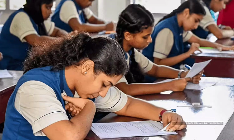 ಸಿಬಿಎಸ್‌ಇ 9, 10ಕ್ಕಿನ್ನು ತ್ರಿಭಾಷೆ... ಜುಲೈ 1ರಿಂದಲೇ ಸಿಬಿಎಸ್‌ಇ ಎಲ್ಲ ಶಾಲೆಗಳಲ್ಲಿ ಜಾರಿ