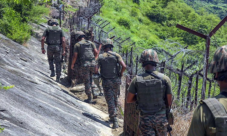 Srinagar: LoC ಬಳಿ ಭೀಕರ ಸ್ಫೋಟ... 4 ಯೋಧರಿಗೆ ಗಾಯ, ವಾರದಲ್ಲಿ ನಡೆದ ಮೂರನೇ ಘಟನೆ