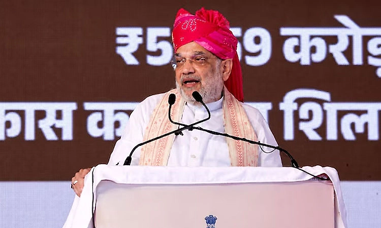 Country will not forgive the sin of stopping 'Vande Mataram': Shah hits out at Sonia