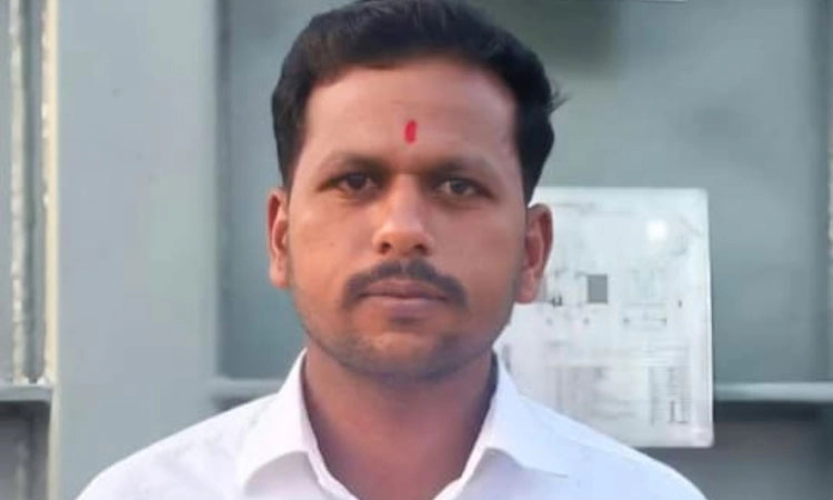 ಹಗರಿಬೊಮ್ಮನಹಳ್ಳಿ: ಕಾರ್ಖಾನೆಯಲ್ಲಿ ಕೆಲಸ ಮಾಡುತ್ತಿದ್ದ ವೇಳೆ ಕಾರ್ಮಿಕ ಹೃದಯಾಘಾತದಿಂದ ಸಾವು