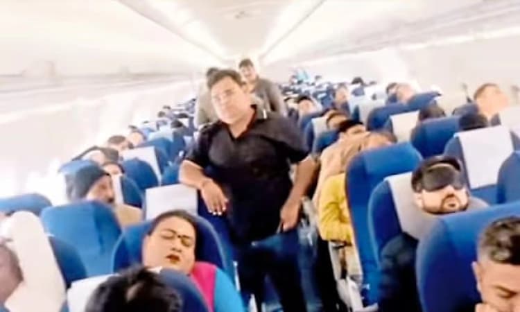 K'taka ministers and MLAs stranded inside aircraft for five hours in Delhi due to weather disruption