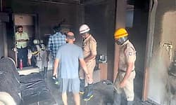 Mangaluru: ವಸತಿ ಸಮುಚ್ಚಯದ ಮನೆಯೊಂದರಲ್ಲಿ ಬೆಂಕಿ ಆಕಸ್ಮಿಕ