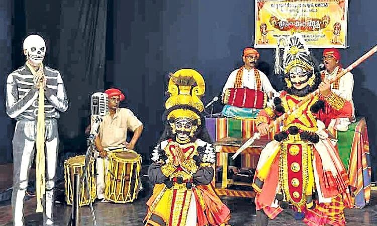 ಮಕ್ಕಳ ಪ್ರತಿಭಾ ಪ್ರಾವೀಣ್ಯಕ್ಕೆ ಸಾಕ್ಷಿಯಾದ ಶ್ವೇತ ಕುಮಾರ ಚರಿತ್ರೆ