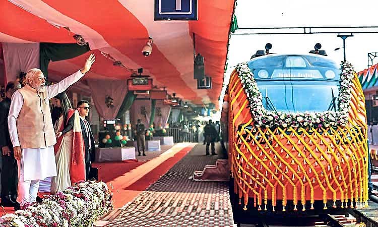 ದೇಶ ಮೊದಲ ವಂದೇ... ಸ್ಲೀಪರ್ ಗೆ ಮೋದಿ ಚಾಲನೆ