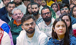 Virat Kohli, Anushka Sharma visit spiritual leader at Vrindavan