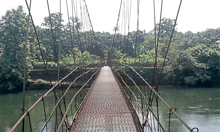 ಚೇರೂರು ತೂಗು ಸೇತುವೆ: ಸೌಂದರ್ಯಕ್ಕೆ ಸಾಟಿಯಿಲ್ಲ, ಸೌಲಭ್ಯಕ್ಕೆ ಮಾತ್ರ ಕೊರತೆ